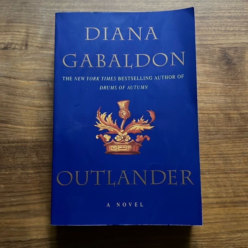 Outlander Diana Gabaldon First Book in Series Large Paperback 9 x 6